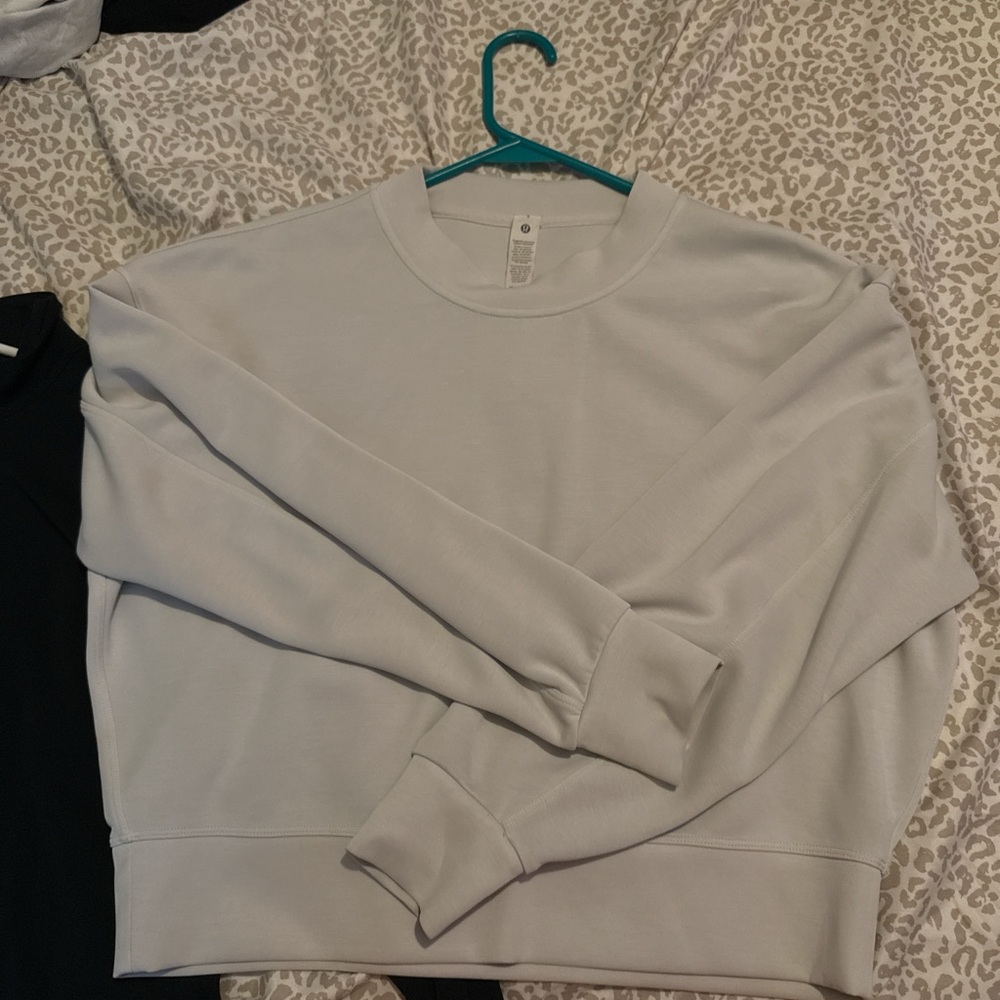 Lululemon Athletica Soft Gray Top